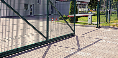 CANTILIEVER-GATES CANTILIEVER-GATES